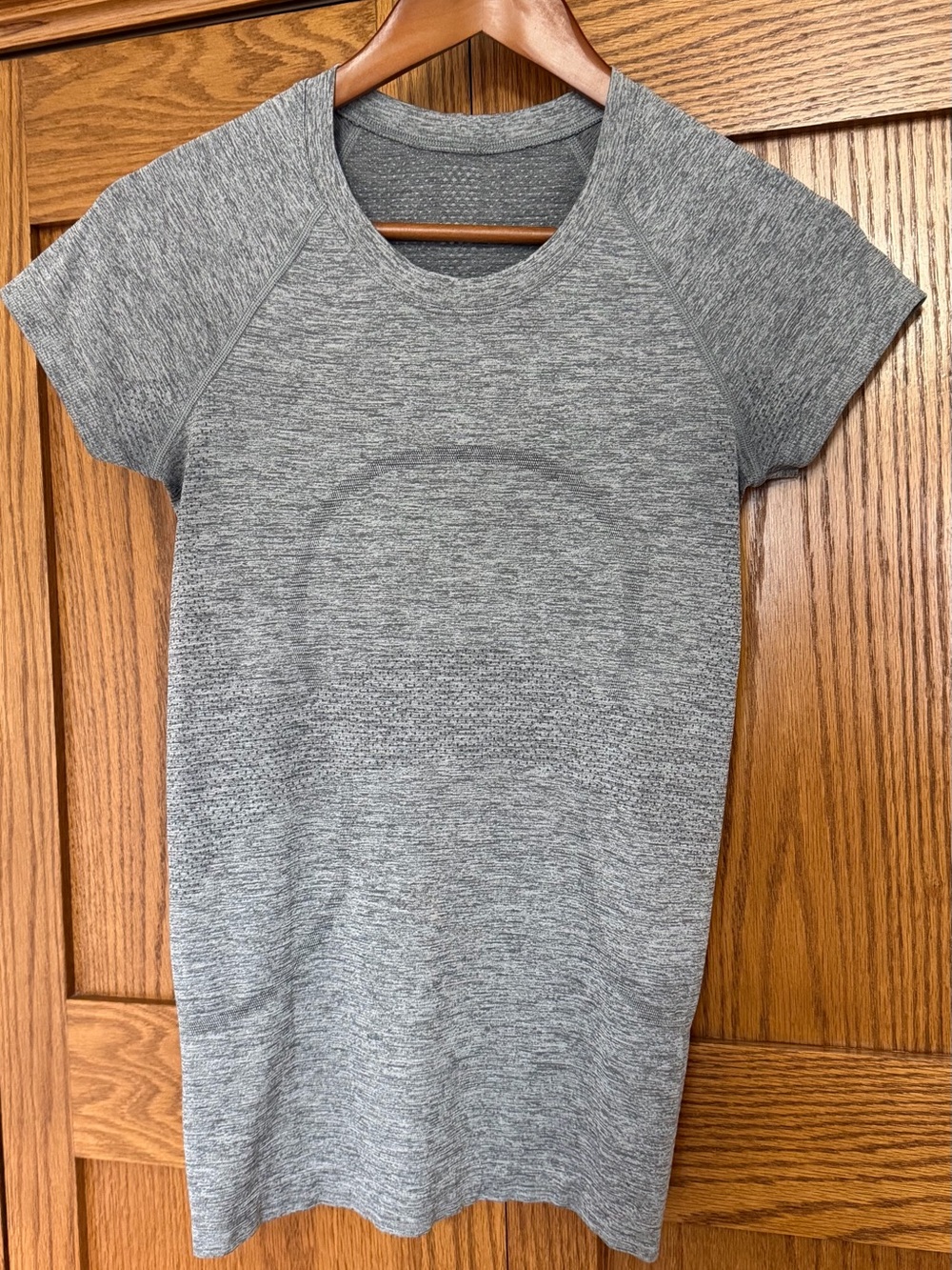 lululemon athletica Heathered Gray Short Sleeve Performance Tee